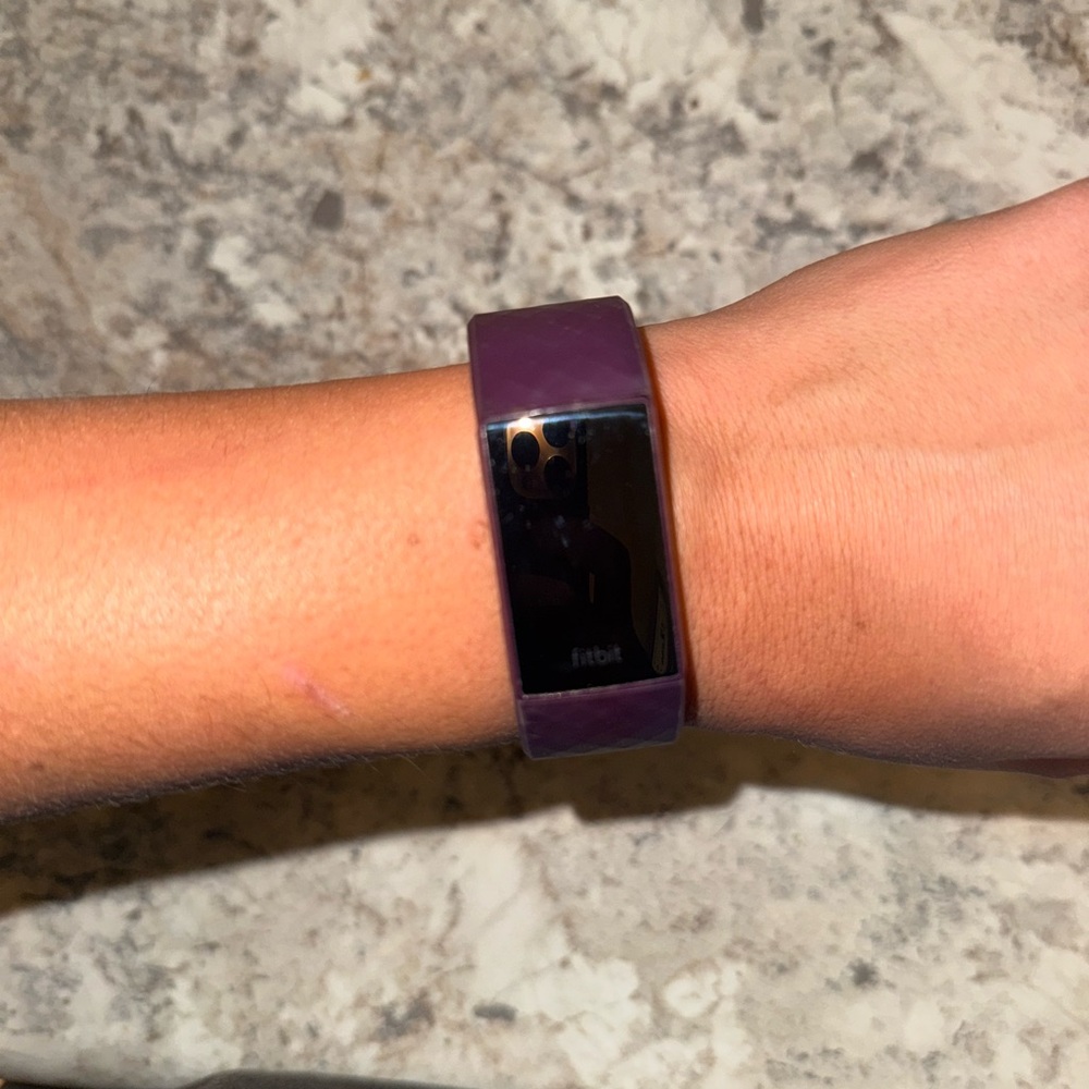 Fitbit charge 4